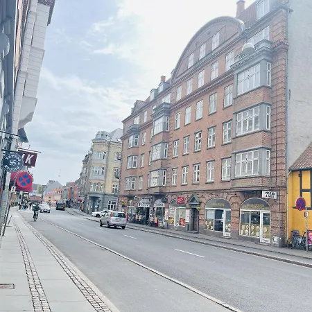 Apartamento Aday - Delightful In The Heart Of Aalborg