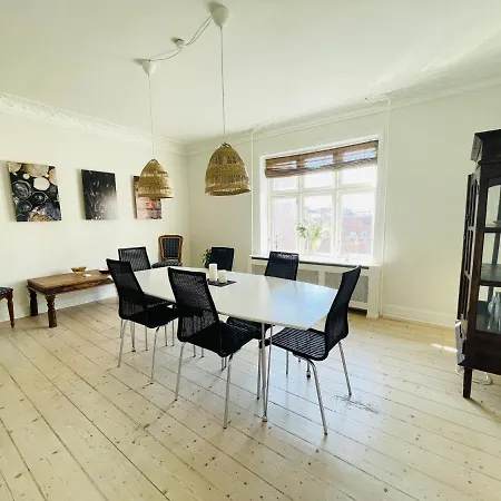 Apartment Aday - Delightful In The Heart Of Aalborg